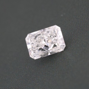 Diamant de laboratoire pur RADIANT de 0,65 ct, couleur E, clarté IF, LGD HPHT, certifié IGI, taille brillant, pour bijoux personnalisés, directement de l'usine - Product Image 2
