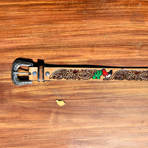 Ceinture en cuir western peinte à la main avec motifs floraux et de poules, boucle en laiton massif, finition artisanale, ceinture de qualité supérieure - Product Image 5