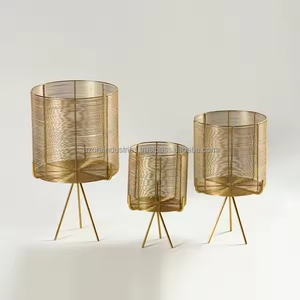 Jarrón de Coral Moderno de Aluminio, Niquelado, Hecho a Mano, Ecológico, Multiusos, para Flores, Decoración de Sala de Estar u Oficina, Azora Industries - Product Image 6