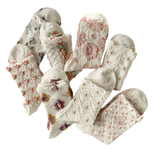 Calcetines de Mujer para Otoño, con Estampado Animal, Transpirables, Ecológicos, de Spandex, Poliéster y Algodón, con Volantes y Bordados, para Uso Diario - Product Image 4