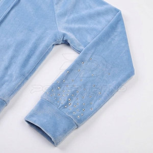 Conjunto de Sudadera Corta de Manga Larga y Pantalones Largos de Terciopelo con Pedrería para Mujer, Ideal para Uso Diario - Product Image 5