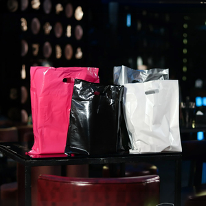 Suministro directo de fábrica, embalaje personalizado, bolsas de refuerzo laterales biodegradables con asa troquelada para regalos de ropa, supermercados minoristas - Product Image 4