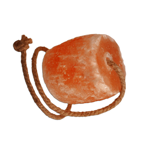 Bloc de sel rose de l'Himalaya naturel en gros avec poignée en corde, pierre minérale au toucher réel, pour bétail, de la marque Pak Himalayan Pink Salt Company - Product Image 4