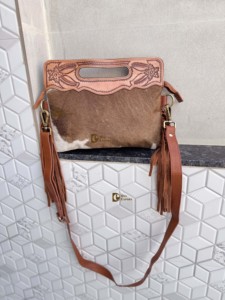 Bolso de Mano Bohemio con Flecos de Cuero Tallado a Mano, Bolso Elegante de Cuero Vacuno Color Marrón, Bolsos Multiusos para Mujer - Product Image 5