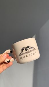 Taza de Cerámica con Diseño de Fresas a Cuadros Rosas, Linda y Segura para Lavavajillas y Microondas, para Uso Doméstico - Product Image 4