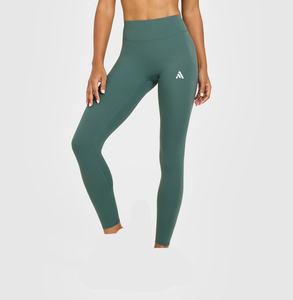 Vêtements de sport personnalisés avec logo, ensembles de sport grande taille pour femmes, vêtements de fitness, soutien-gorge de sport, leggings de yoga - Product Image 1
