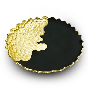 Plateau décoratif en aluminium au design moderne personnalisé pour la décoration intérieure, la table de la salle à manger, Noël, mariage, Thanksgiving et Ramadan - Product Image 4