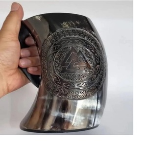 Jarra Vikinga de Cuerno Pulido Hecha a Mano con Diseño de Animal, Regalo de Mitología Medieval, con Asa, 600ml, Martillo de Thor, Mjolnir de Odín - Product Image 4
