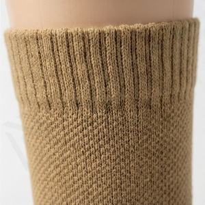 Chaussettes en coton tricotées pour femmes, motifs de dessins animés, respirantes, confortables, personnalisables, accessoires de mode - Product Image 4