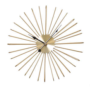 Horloge murale au design métallique luxueux de qualité assurée qui rehausse le quotidien, un accessoire mural intemporel qui ne perd jamais son attrait. - Product Image 6