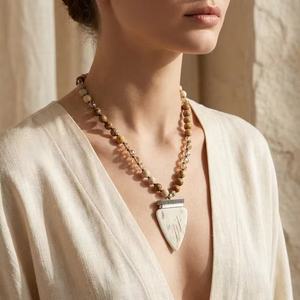Collier de perles irrégulières en résine faites à la main, multicolores, bijoux de mode, artisanat moulé, pour femmes et filles - Meilleures ventes - Product Image 1