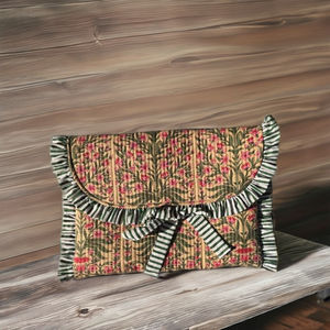 Bolso de Mano Moderno y Suave de Algodón Acolchado con Estampado Floral Bohemio para Mujer, Diseño Artesanal, con Protección para Laptop - Product Image 1