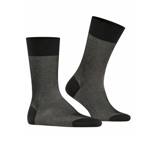 Chaussettes de sport confortables de couleur unie pour le printemps, de haute qualité, respirantes, à séchage rapide, personnalisables, pour le football, le basketball, chaussettes montantes - Product Image 4