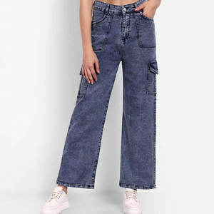 Jean en denim délavé style vintage, pantalon cargo fonctionnel en denim avec poches profondes pour vêtements personnalisés, pantalon de travail en denim - Product Image 1