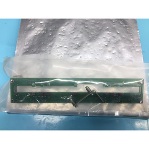 AMAT 0100-00086 CENTERFINDER SENSOR PCB BOARD - อุปกรณ์และชิ้นส่วนเซมิคอนดักเตอร์ระดับโลกที่เชื่อถือได้ - Product Image 6