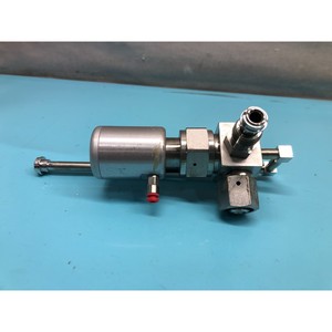 Válvula de Purga Final N2 para Soldaduras AMAT 0050-10104 - Equipos y Piezas de Semiconductores de Confianza de Marca Global - Product Image 3