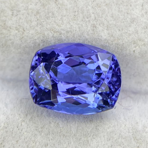 Pierre naturelle certifiée Tanzanite, taille coussin longue, avec une couleur et un éclat excellents, Zoisite naturelle, 1,80 carat, clarté impeccable - Product Image 1