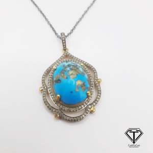 Colgante de Corazón de Turquesa con Corte Esmeralda, Chapado en Rodio, con Diamantes Pavé en Oro - Product Image 2