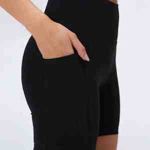 Ensemble de yoga : débardeur et short évasé, motif uni, contrôle du ventre, extensible, pour la gym et le fitness, avec pantalon de yoga à taille repliable - Product Image 4