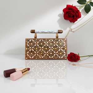 Sac à main de créateur NoblePearlwood, mosaïque de nacre faite à la main, exclusif, pour les mariages, les invités, les fêtes et les événements - Product Image 1