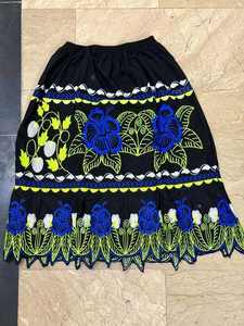 Faldas Hawaianas de Alta Calidad al por Mayor para Mujer, Nuevo Estilo, Bordadas, Transpirables, Suaves, Fabricadas en Pohnpei - Product Image 4