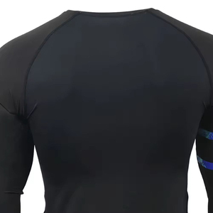 Ensemble short et rashguard de haute qualité sur mesure pour hommes BJJ MMA, sublimation, vêtements de sport pour la natation, impression numérique OEM pour hommes - Product Image 3