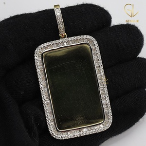 บาแกตต์สองแถวสีเงิน925และเพชรโมอิสซาไนต์ทรงกลมตัดเป็นรูปสี่เหลี่ยมผืนผ้าจี้ทรงจำภาพความทรงจำที่มีเสน่ห์สำหรับผู้ชายผู้หญิง - Product Image 3