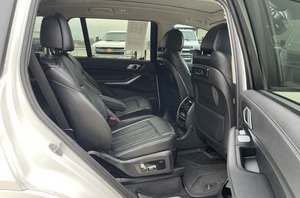 PREMIUM Fresh Deluxe B M Ws X7 xDrive40i avec Navigation et Transmission Intégrale - Product Image 3