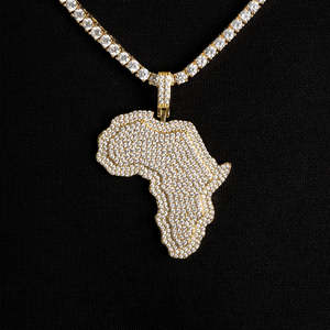 Colgante de mapa de África con incrustaciones de diamantes |    Colgante del Continente Africano |    Joyería Hip Hop de Acero Inoxidable para Hombre - Product Image 1