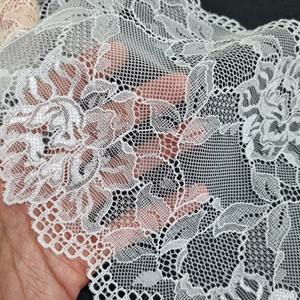 Tela de Encaje Elástico Floral de 17.5cm, Ligera y Suave, de Nailon y Spandex, con Borde Festoneado, para Lencería y Vestidos de Novia - Product Image 4