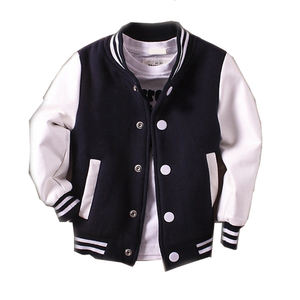 Veste universitaire personnalisée avec logo, manches en cuir, broderie noire, veste de baseball pour couple, veste universitaire pour homme, veste varsity - Product Image 1