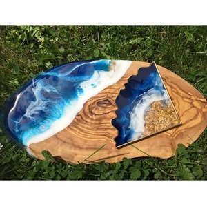 Tabla de Cortar de Madera Personalizable en Oferta, Rectangular con Incrustaciones de Resina Azul, Diseño Antideslizante - Product Image 3