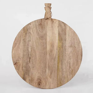 Planche à découper en bois d'acacia, design rustique rond, épaisse, durable, sûre pour les couteaux, idéale pour couper, servir et présenter élégamment en cuisine - Product Image 1
