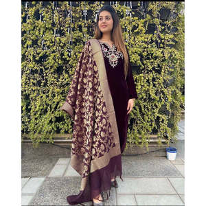 Belle fête porter haut bas et Dupatta ensemble avec broderie travail taille XL - Product Image 1