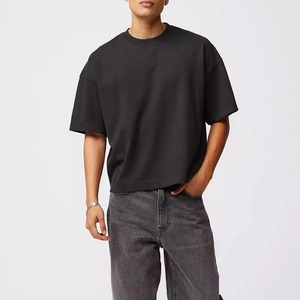 Camiseta de algodón de 300 GSM con corte holgado personalizado, estilo streetwear, oversize, lisa, con logo DTG personalizado, hombros caídos, para hombre - Product Image 3
