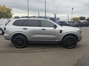SUV Everest Sport 4x4 2024 Usado, 7 Plazas, Diésel, Automático - Product Image 1