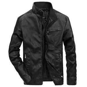 Fabricantes de Ropa Personalizada, Chaqueta Varsity de Cuero Vacuno con Mangas Bordadas, Estilo Urbano para Hombre - Product Image 4