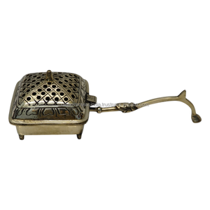 Brûleur à encens traditionnel carré en laiton avec poignée, brûleur à charbon portable pour la méditation, la maison et le temple - Product Image 4
