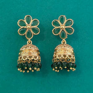 Achetez en ligne des Jhumki antiques de qualité export avec placage or 233094 - Product Image 5