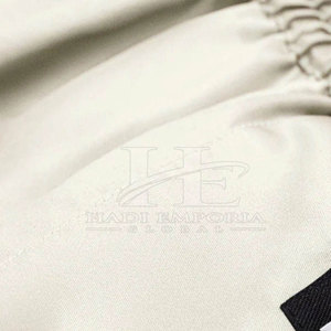 Pantalones Cortos de Muay Thai Avanzados, Tejido Elástico Transpirable, Perfectos para Entrenamiento de Alta Intensidad y Rendimiento Atlético - Product Image 3