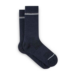 Chaussettes pour un confort quotidien des pieds, conçues avec des fibres douces et une construction tricotée flexible - Product Image 1