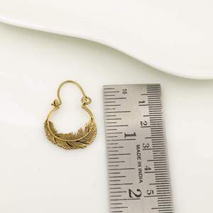 Boucles d'oreilles créoles en laiton, forme squelette, plaqué or antique, style bohème unisexe, bijoux cadeau chrétien - Product Image 4