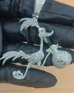 Colgante de Plata 925 Bañado en Oro con Moissanita VVS de Corte Redondo, Diseño Pato con Bolsa de Dinero y Pájaro Estilo Hip Hop, Colgante de Moda para Fiesta - Product Image 2