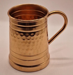 Mug Moscow Mule classique en cuivre pur martelé fait main réutilisable avec poignée pour la maison et la restauration ILAHI's From Uttar - Product Image 3