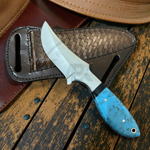 Cuchillo de caza vaquero de acero de Damasco hecho a mano, hoja fija, mango de resina acrílica, funda de cuero para exteriores, OEM - Product Image 2
