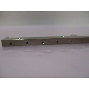 AMAT 0021-79658 Barre double à montage sur roulement, 300 mm - Équipement et pièces semi-conductrices de renommée mondiale à la fois fiables et durables - Product Image 5