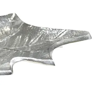 Plateau de présentation de vaisselle moderne tendance, plateau de service, plateau en métal vintage disponible, fabriqué par Zahid Exports - Product Image 3