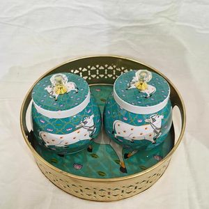 Frascos de especias metálicos vintage con tapas herméticas con estampado de vaca, recipientes redondos para almacenamiento de alimentos para decoración de cocina y bodas - Product Image 3