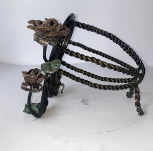 Estante para Vino de Hierro Forjado Retorcido Estilo Vintage, Soporte Decorativo Floral Hecho a Mano para una Sola Botella, Decoración del Hogar, Fabricante de Vietnam - Product Image 4