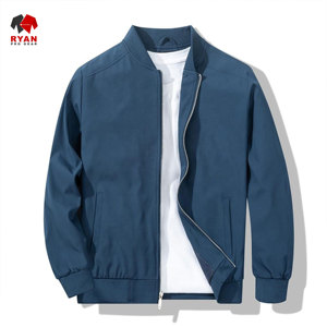 แจ็คเก็ตซอฟต์เชลล์แบบสั่งทำพิเศษสำหรับผู้ชายจาก Ryan Pro Gear ผ้าสวมใส่สบาย ปิดด้วยซิป พร้อมโลโก้แบบกำหนดเอง ดีไซน์ ODM - Product Image 1